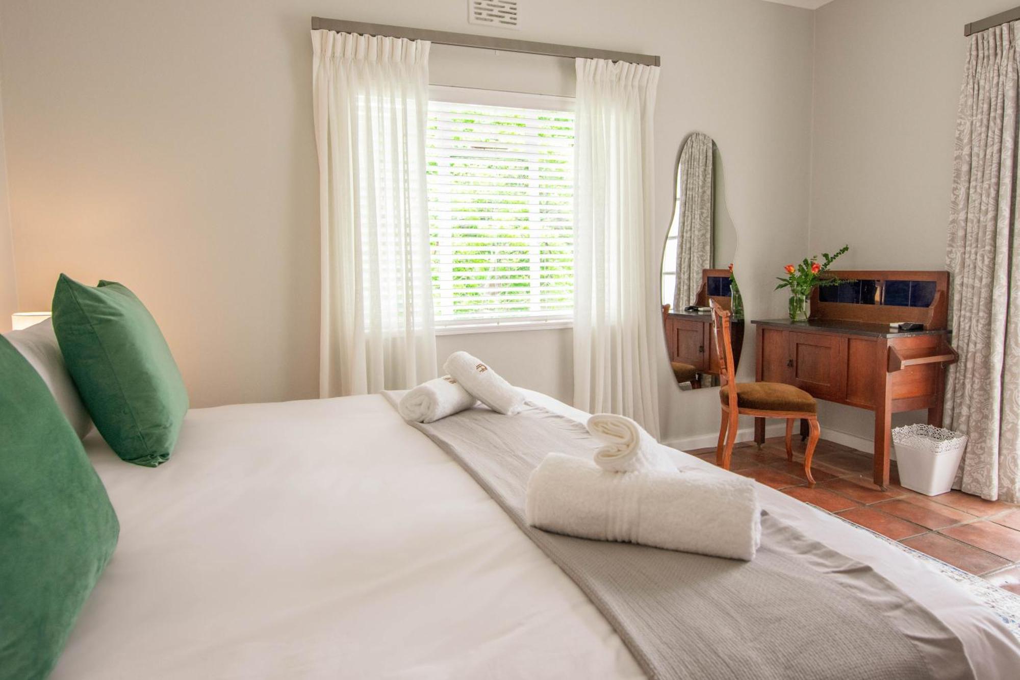 Rozenburg Guest House Стелленбос Экстерьер фото